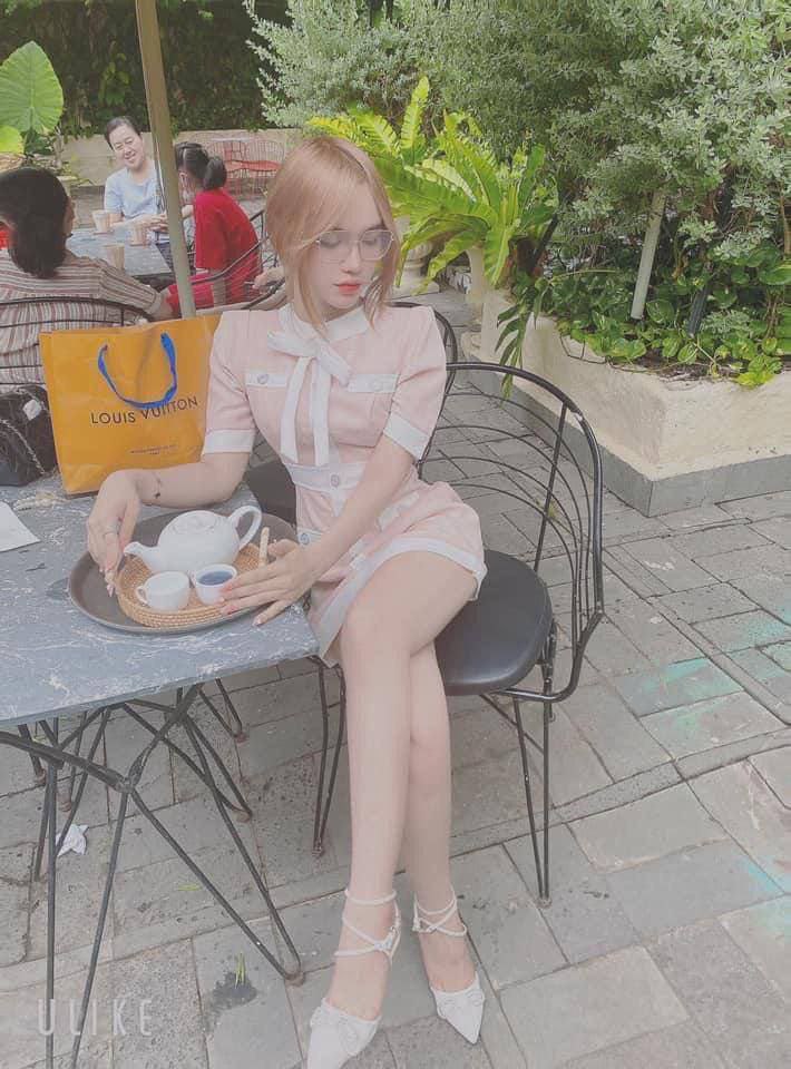 Nuôi dưỡng cháu gái dễ thương chỉ để địt